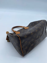 Load image into Gallery viewer, Louis Vuitton Speedy Handbag Monogram Canvas 25