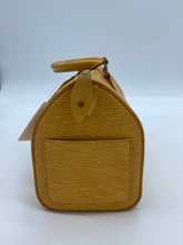 Load image into Gallery viewer, Louis Vuitton Speedy 25 Epi Leather