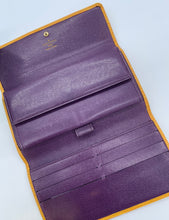 Load image into Gallery viewer, LV, Louis Vuitton International Wallet in Epi Leather