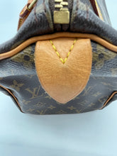 Load image into Gallery viewer, Louis Vuitton Speedy Handbag Monogram Canvas 30