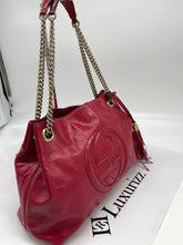 Load image into Gallery viewer, Gucci Pink Patent Leather Soho Chain Tote Bag