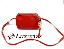 Load image into Gallery viewer, Burberry Flower Leather Shoulder Bag