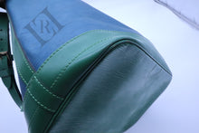 Load image into Gallery viewer, Louis Vuitton Noé Bucket Bag