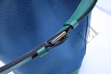 Load image into Gallery viewer, Louis Vuitton Noé Bucket Bag