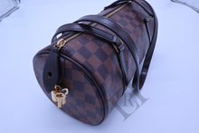 Load image into Gallery viewer, Louis Vuitton Bedford Barrel Bag