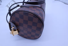 Load image into Gallery viewer, Louis Vuitton Bedford Barrel Bag