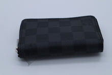 Load image into Gallery viewer, LV, Louis Vuitton Zippy Coin Purse
