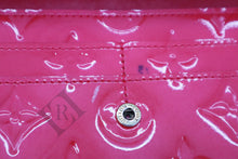 Load image into Gallery viewer, Louis Vuitton Sarah Wallet