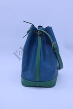 Load image into Gallery viewer, Louis Vuitton Noé Bucket Bag
