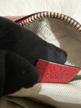 Load image into Gallery viewer, Gucci Crossbody Bag