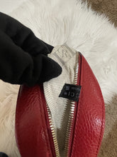 Load image into Gallery viewer, Gucci Crossbody Bag