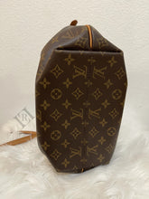 Load image into Gallery viewer, Louis Vuitton Monogram Turenne Crossbody Bag