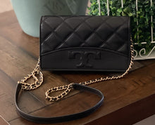 Load image into Gallery viewer, Tory Burch Savanah Chain Flat Wallet