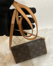 Load image into Gallery viewer, Louis Vuitton Monogram Canvass Twin Bag