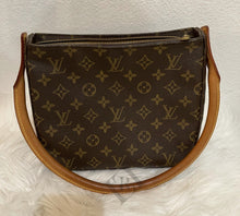 Load image into Gallery viewer, Louis Vuitton Looping Monogram Handbag