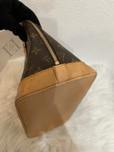 Load image into Gallery viewer, Louis Vuitton Monogram Alma MM