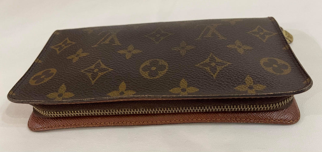 LV, Louis Vuitton Vintage Porte Zippy Wallet