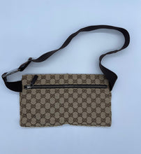 Load image into Gallery viewer, Gucci Vintage Belt Bag
