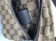 Load image into Gallery viewer, Gucci Vintage Belt Bag
