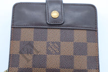 Load image into Gallery viewer, Louis Vuitton Compact Zippy Wallet
