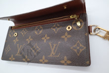 Load image into Gallery viewer, LV, Louis Vuitton Accordion Wallet with Chain

