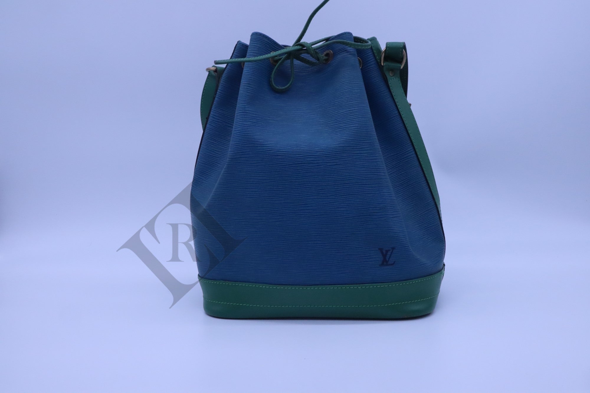 Louis Vuitton Neo Noe Bucket Bag Coquelicot (RRP £1,930) – Addicted to  Handbags